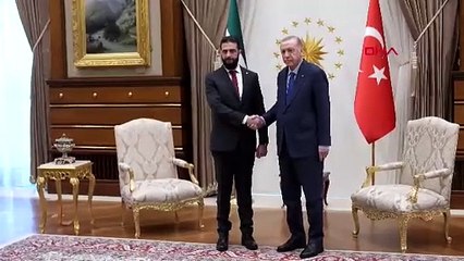 Tarihi ziyaretten görüntüler! Başkan Erdoğan, Ahmet Şara’yı kabul etti