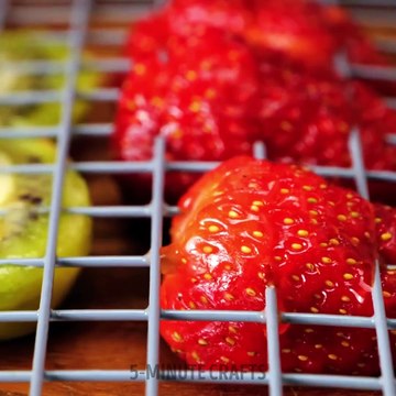 PEEL Like a PRO! Best Fruit and Vegetable Peeling Secrets Revealed