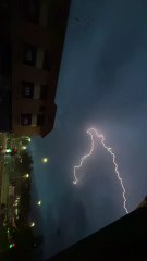 Intense thunderstorm in NSW puts on a dazzling lightning display
