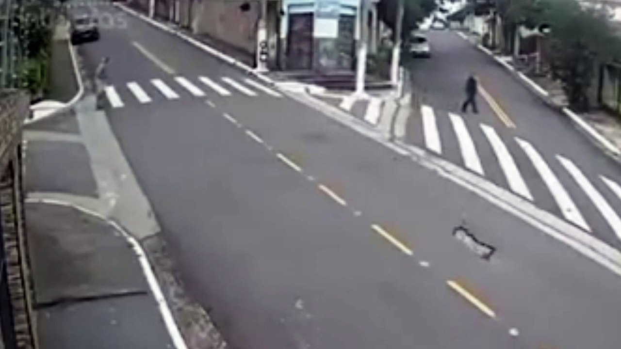 "Dando grau": Idoso morre atropelado por motoqueiro que empinava veículo em SP