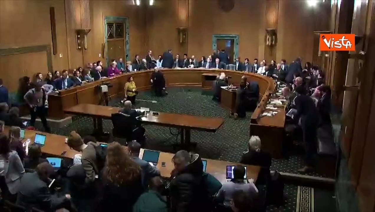 Commissione Senato Usa approva nomina di Robert Francis Kennedy Jr come segretario alla Sanit?