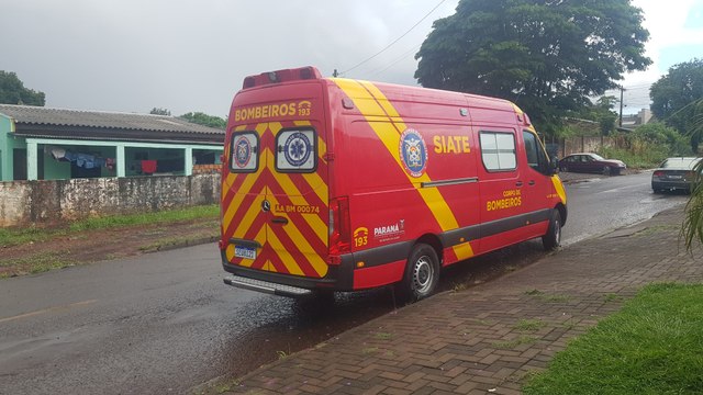 Idoso de 94 anos cai em banheiro e fica ferido no Bairro Cataratas