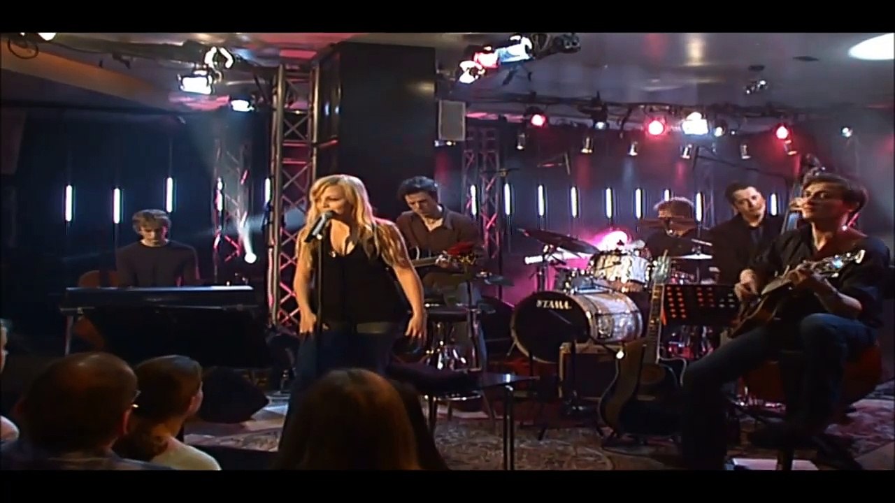 ANNETT LOUISAN — „Der Blender“ | von „Annett Louisan - Unausgesprochen/Live“ / (Erscheinungstermin: 3. Februar 2006)