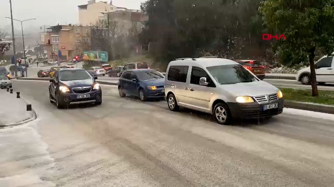 Samsun'da kar yağışı başladı