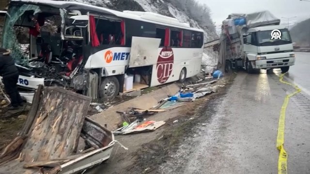 Metro Turizm otobüsü kaza yaptı: Ölü ve yaralılar var!