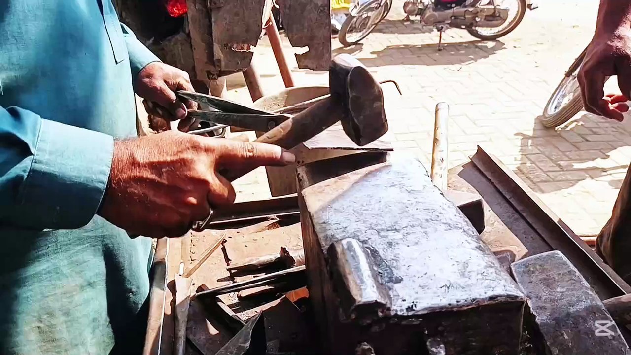 Forging Two Axes out of rusty Disc. #forging #rustydisc #disc #axes