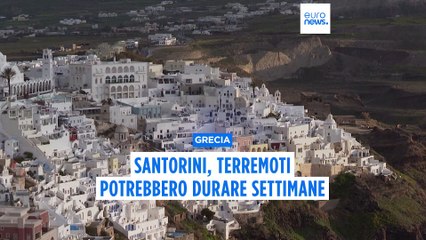 Grecia, sindaco di Santorini: terremoti potrebbero durare settimane, migliaia in fuga dall'isola