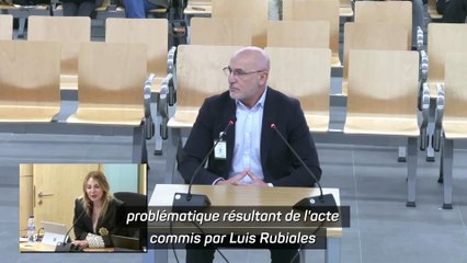 Présent lors du baiser forcé de Rubiales sur Hermoso, De la Fuente n'a pas eu "conscience” de l'importance du geste