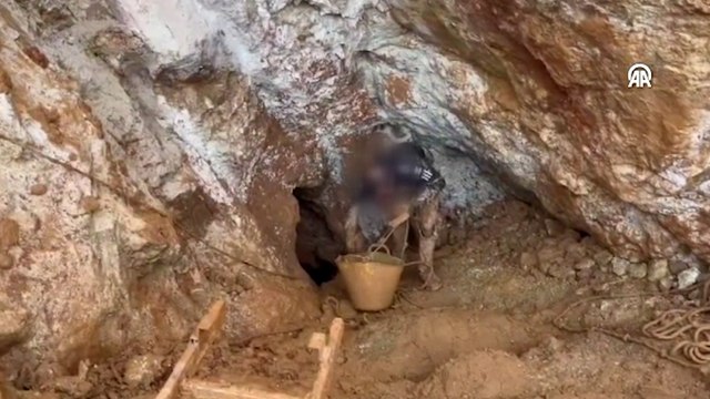 Kaçak kazı yapan 10 şüpheli yakalandı