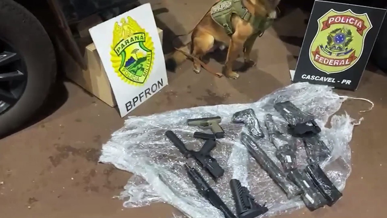 Pistolas e Fuzis são apreendidos em Cascavel