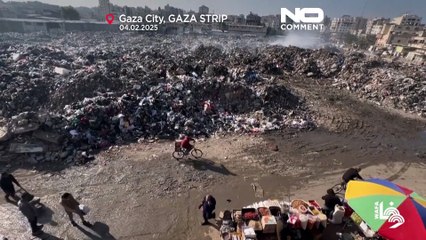 غزة بين الدمار ونقص المساعدات: سكان القطاع يكافحون لتلبية احتياجاتهم اليومية