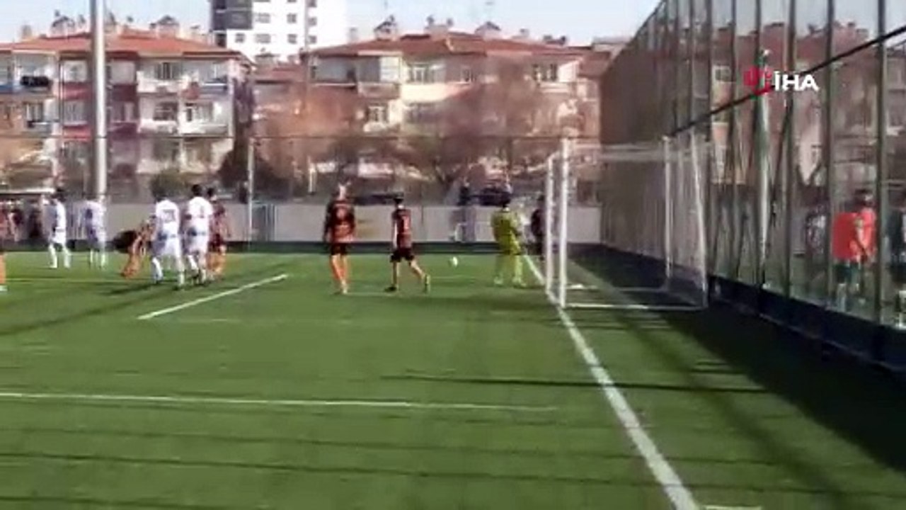 1. Amatör Küme maçında büyük kavga