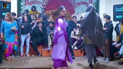 Main Ishq Di Aag Bujhaniya Gori Hik Rakh KE Barfa - Titlee Jaan New Hot Mujra Dance Performance 2025