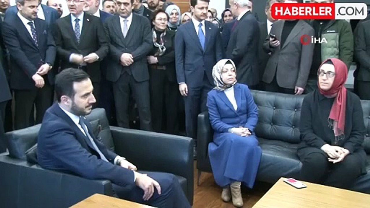 AK Parti İstanbul İl Başkanlığı'nda Devir Teslim Töreni Düzenlendi