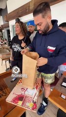 ¡Viene boda! Un hombre enamorado @mariachibudda pide matrimonio a @mamikimreal  Sigue @reconocidosrd