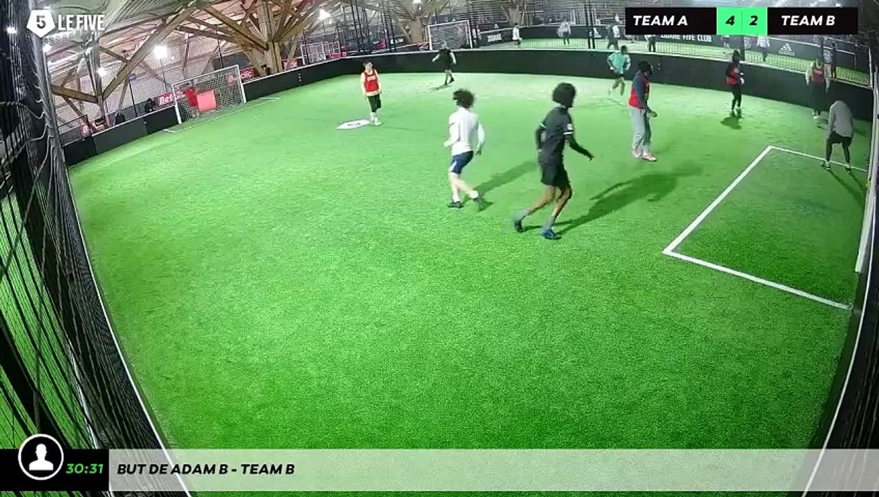 But de Adam B - Team B