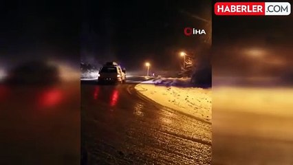 Kar yağışı kazayı beraberinde getirdi: Cip şarampole yuvarlandı, 3 yaralı