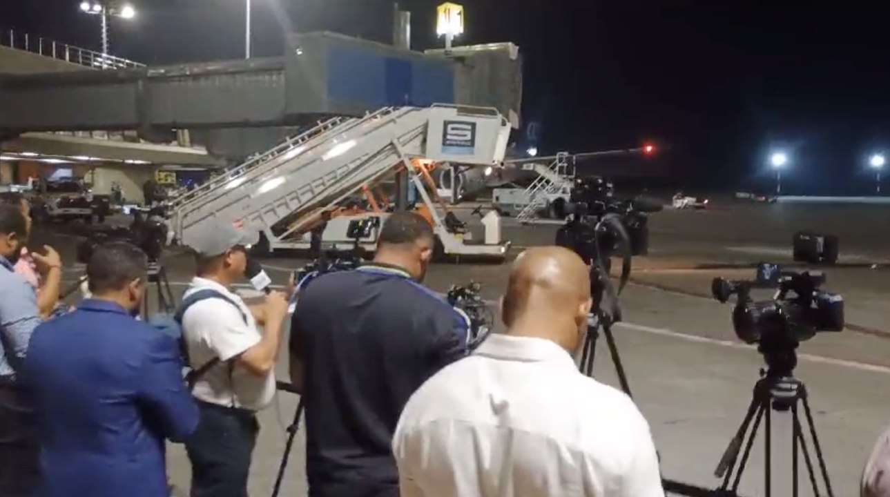 Ambiente en el AILA mientras se espera la llegada de Marco Rubio, secretario de Estado de los Estados Unidos