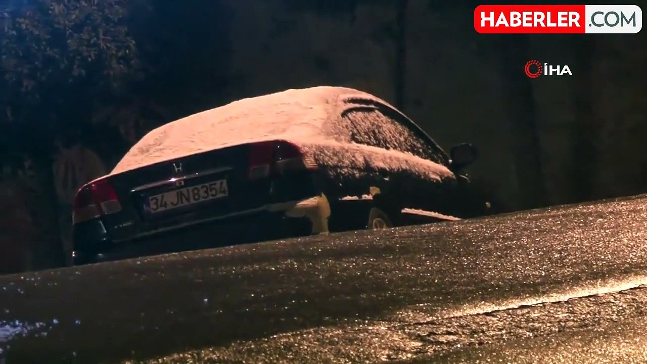 İstanbul'un Yüksek Kesimlerinde Kar Yağışı Etkili Oldu