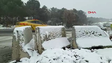 İstanbul- Kartal Aydos'ta çatılar beyaza büründü / Ek görüntü