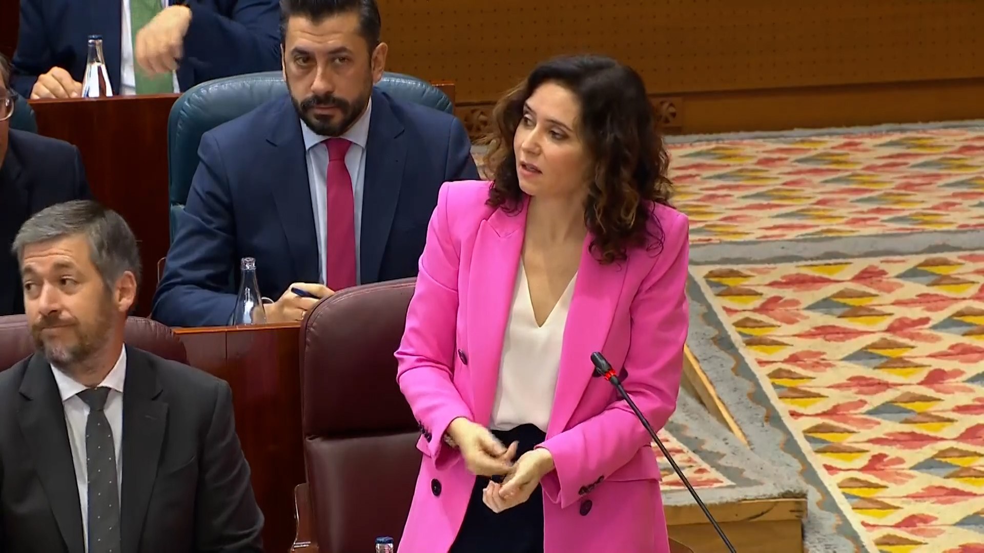 Ayuso a Vox: "La persona que nace en España es tan español como Abascal ...