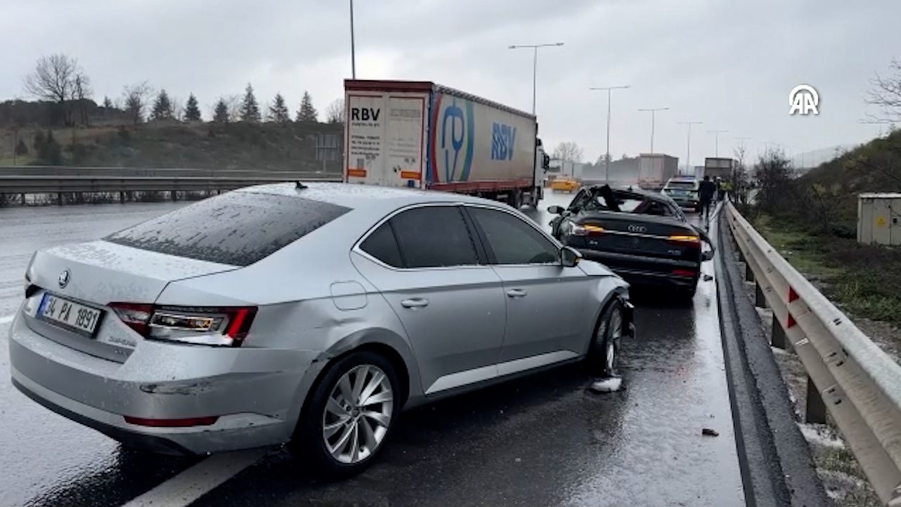 Kuzey Marmara Otoyolu'ndaki 3 ayrı kazada 3 kişi yaralandı