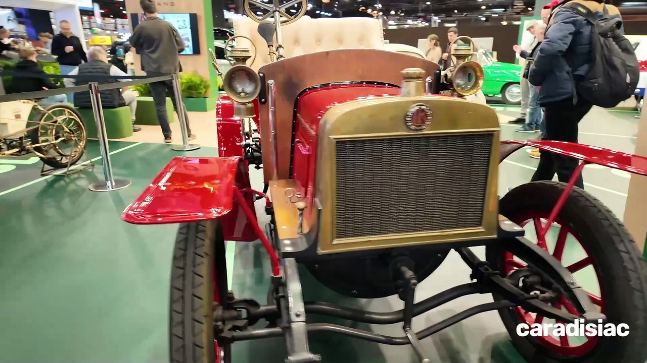 Rétromobile 2025 : stand Skoda