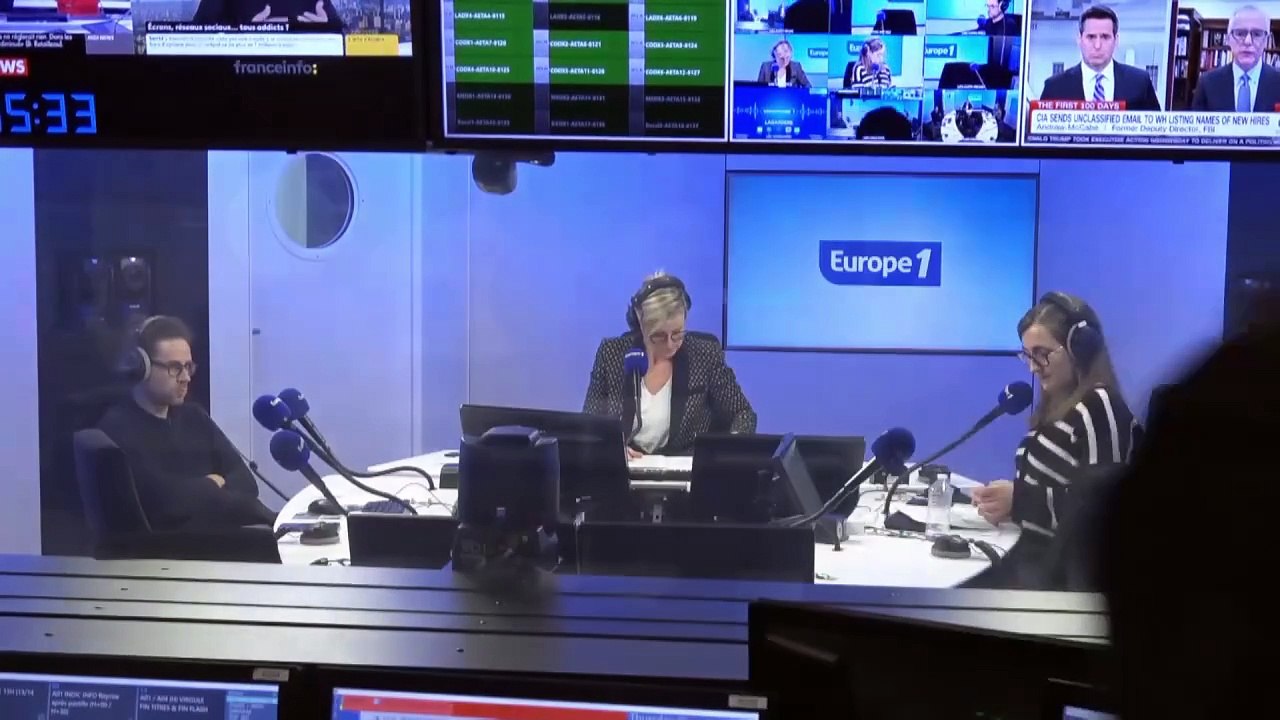 Pourquoi Emmanuel Macron invite le nouveau dirigeant syrien, ex-membre d'Al-Qaïda et de l'Etat islamique, à venir en France