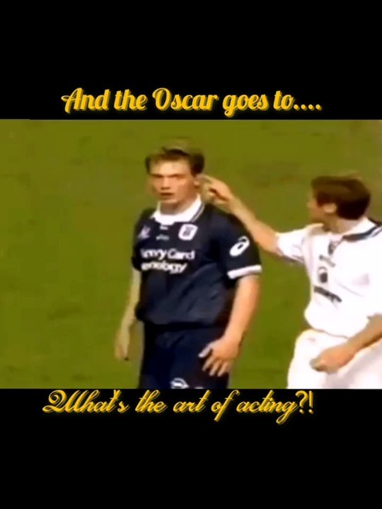 #footballedit #oscar #sport #acting #art #soccer #funny #sn2sg #fake #sunnight #react #sunnightmusic #lol #sunnightblues #footballer #sunnightpop #playa #kissesweresmooth #game #trick #hack #fantasyeyes #hurt #attack #joke #sportlover #act #performance