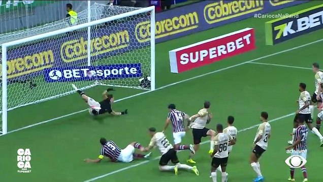 GOL DO FLUMINENSE: Thiago Silva empata contra o Vasco