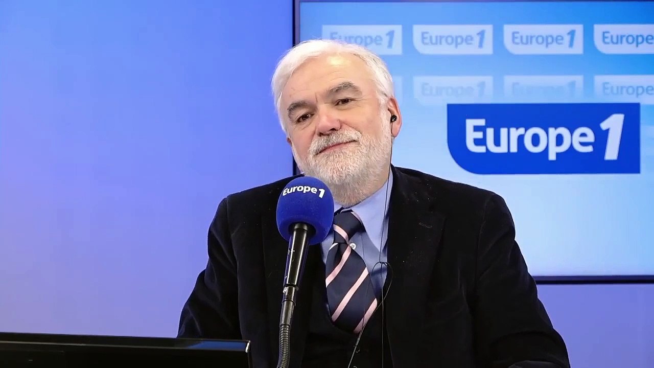 Pascal Praud et vous - « On ne peut pas être un acteur de cette société sans être connecté » selon Karine De Leusse