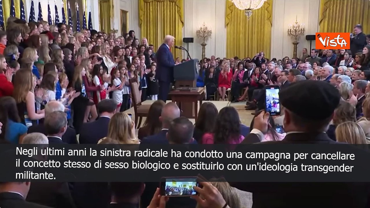 Trump: Gli uomini che si dichiarano ragazze han...