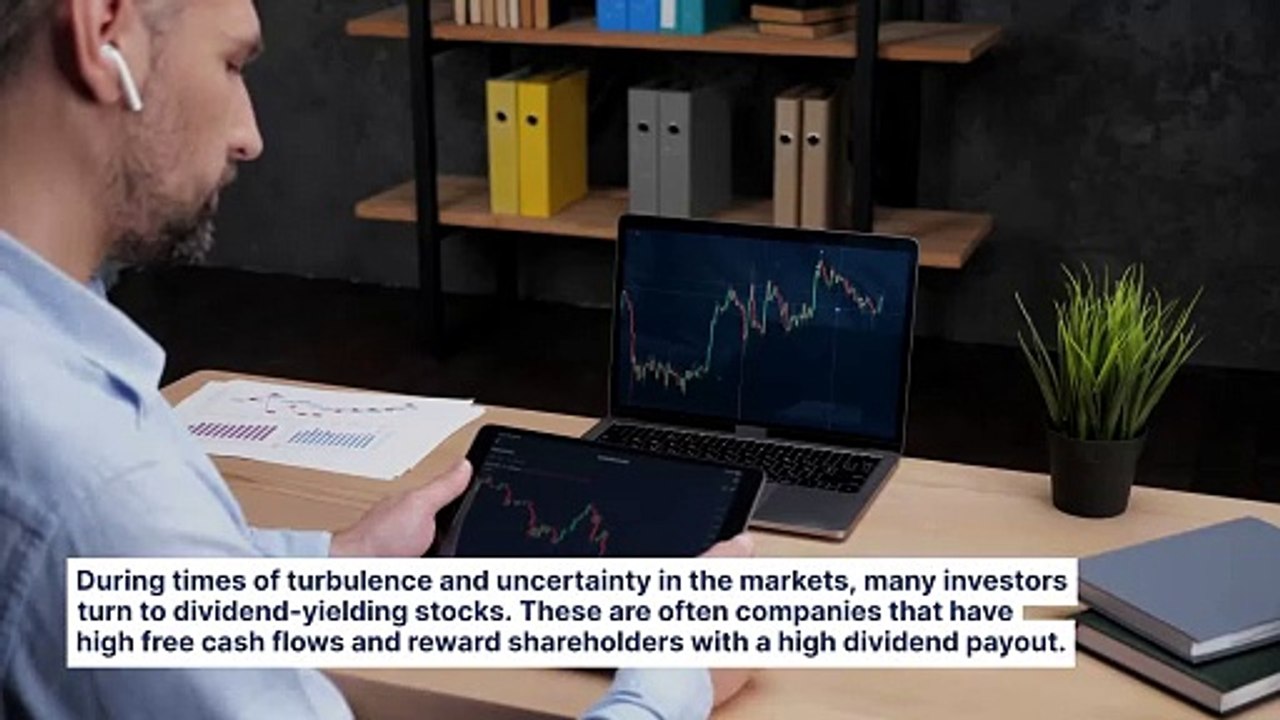 Wall Street's Most Accurate Analysts Weigh In On 3 Tech Stocks Delivering High Dividend Yields