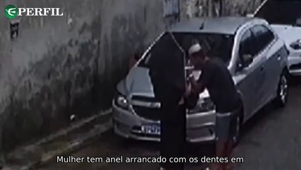 "Assalto com mordida, superação de Leonora e Galisteu no aeroporto: histórias surpreendentes!" - Vídeo mostrando diferentes histórias impactantes de personalidades em situações inesperadas.