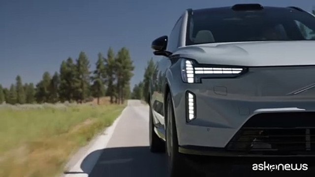 Volvo XC90 ed EX90 l'ammiraglia ibrida, plug-in ed elettrica