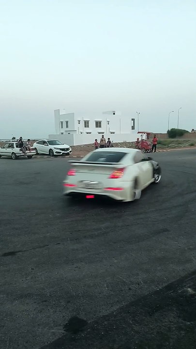 Nisan Drifting