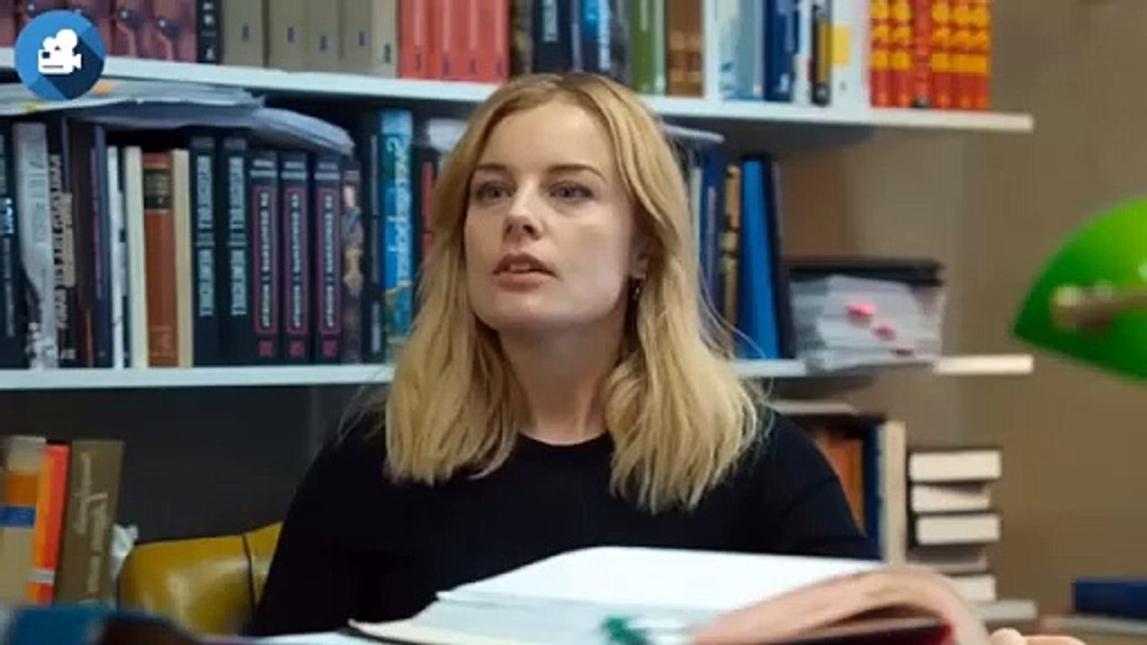 A 40-year-old manager cheats on her husband with a 17-year-old boy  romance movie