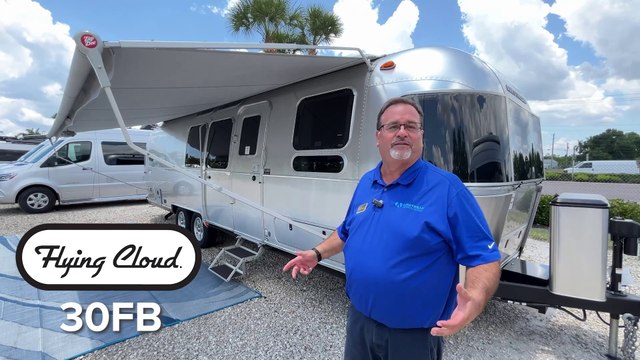 Airstream 2024 Flying Cloud 30FB Travel Trailer