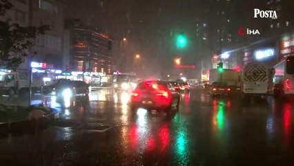 İstanbul'da kar yağışı, gece saatlerinde etkisini gösterdi