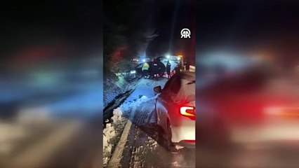 İstanbul'da kar yağışı trafik kazalarına neden oldu