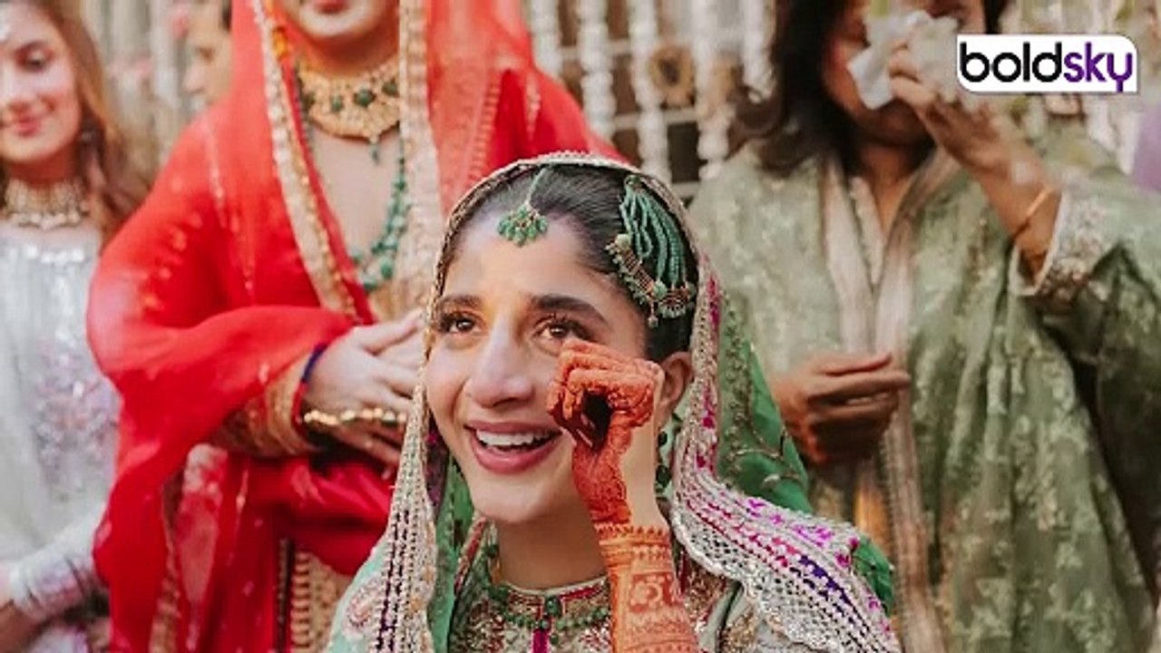 Mawra Hocane Wedding में Sister Urwa का Red Lehenga Look Troll, Public Troll...