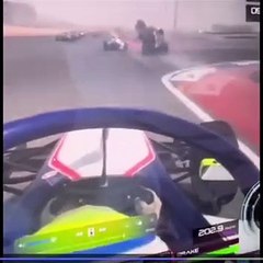 F4 2025 Moyen Orient Race 1 Dubai Yuzhe Massive Crash Flip