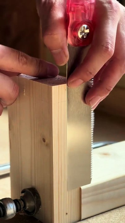 Rediscovering Forgotten Box Joint Techniques-😊-project2025-#Woodworking #WoodworkingTips #DIY #Jig #BoxJoints #Carpentry #Handmade