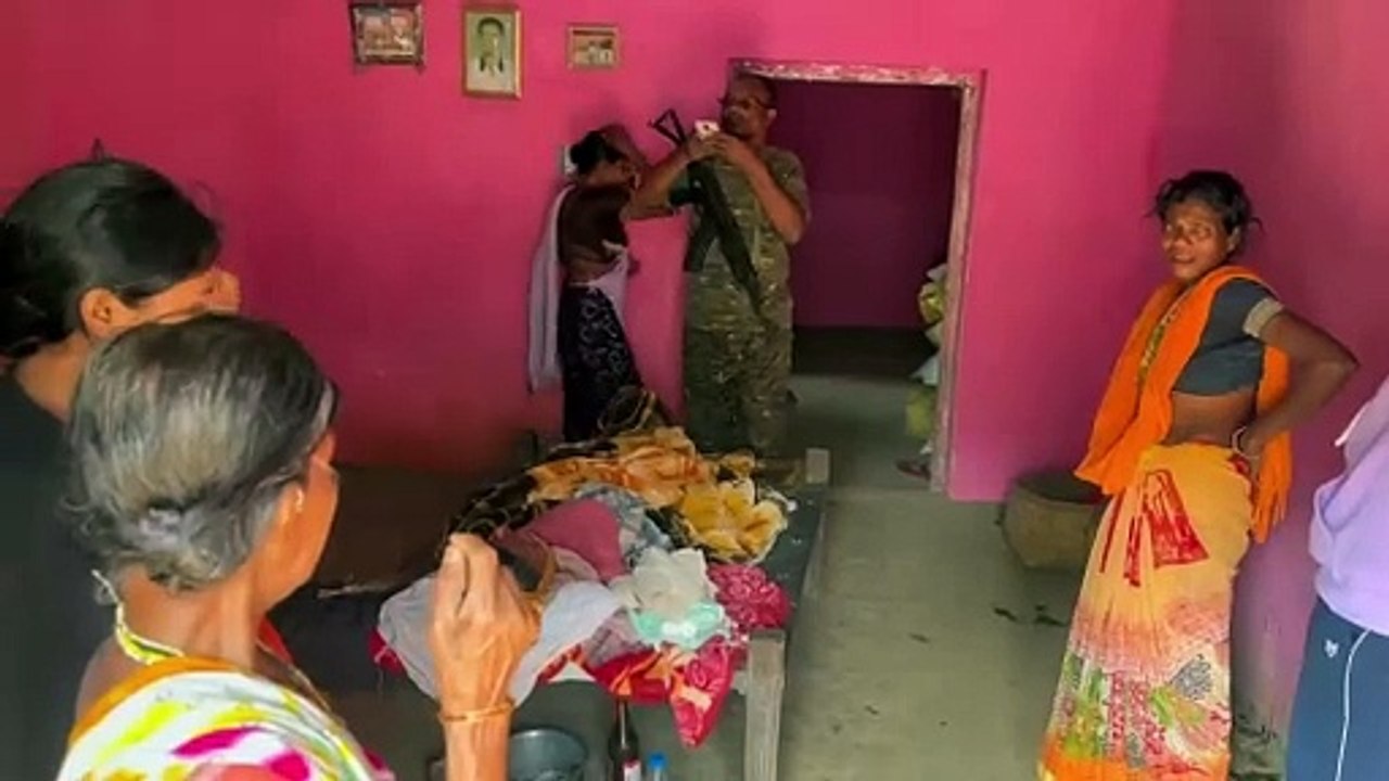 नक्सलियों ने घर में घुसकर सरपंच प्रत्याशी का किया मर्डर