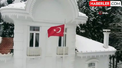 Atatürk Köşkü'nde Kartpostallık Kar Manzarası