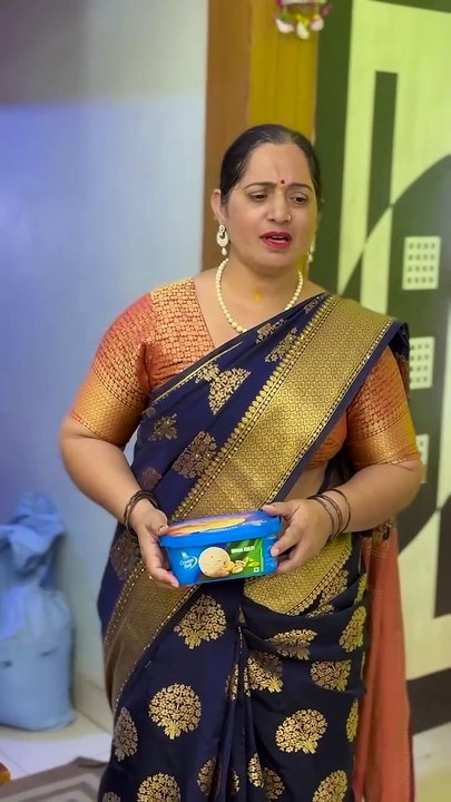 delivery karne wale ko pani diya