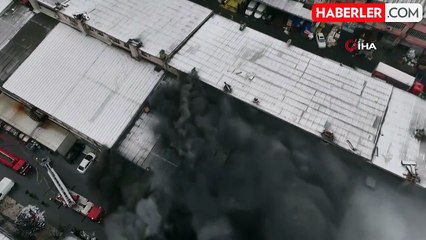 Başakşehir Çevre Sanayi Sitesi'ndeki bir kauçuk imalathanesinde yangın