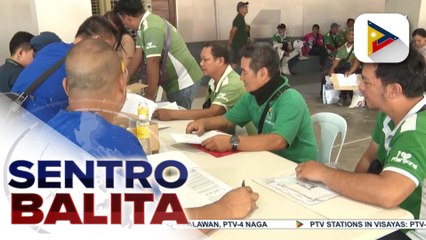 Higit 1,200 na plaka, ipinamahagi ng LTO sa tricycle drivers at operators sa Marikina
