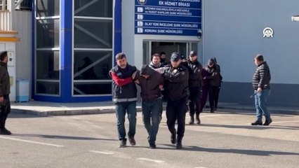 Adana merkezli göçmen kaçakçılığı operasyonunda yakalanan 3 zanlı tutuklandı