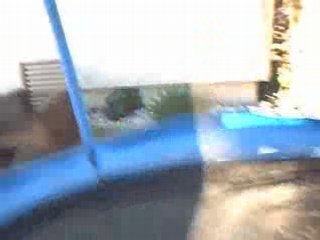 Sensations fortes sur trampoline